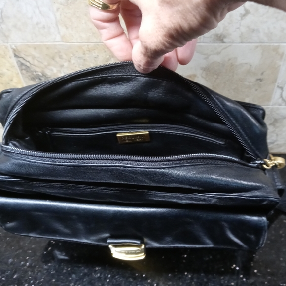 Perlina BLACK/GOLD hardware rich leather bag - Picture 4 of 6